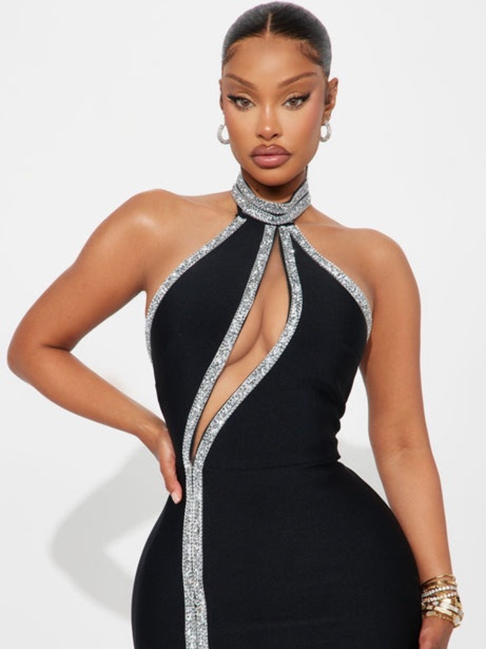 ~Scintillating Sophistication Gown w/Radiant Rhinestone Detailing & Sultry Slit~ - Picture 3 of 16